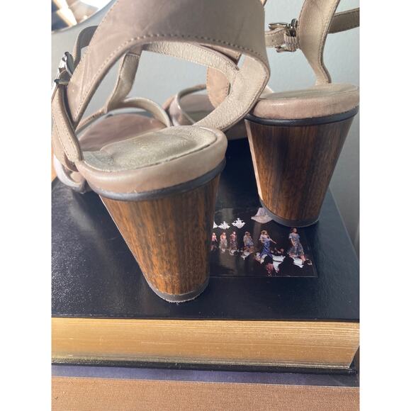 Dorking Fluchos Spanish Leather Sandals Metallic Blush Sz 41 True Craftsmanship - Picture 5 of 7